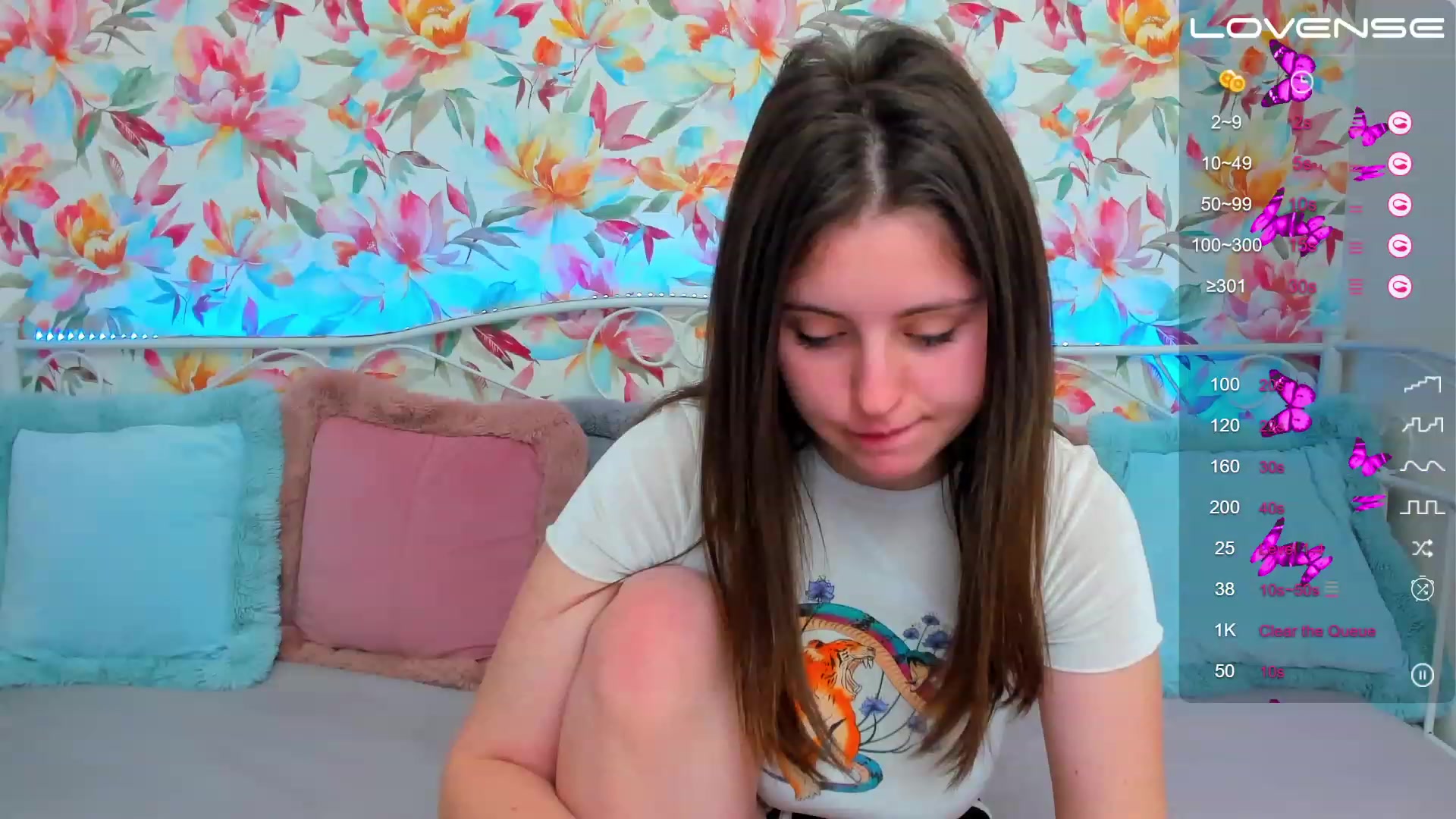 Gallery image thumbnail from ElsaJones's myfreecams stream on, 02/24/2023, 16:36 image 3 of 20