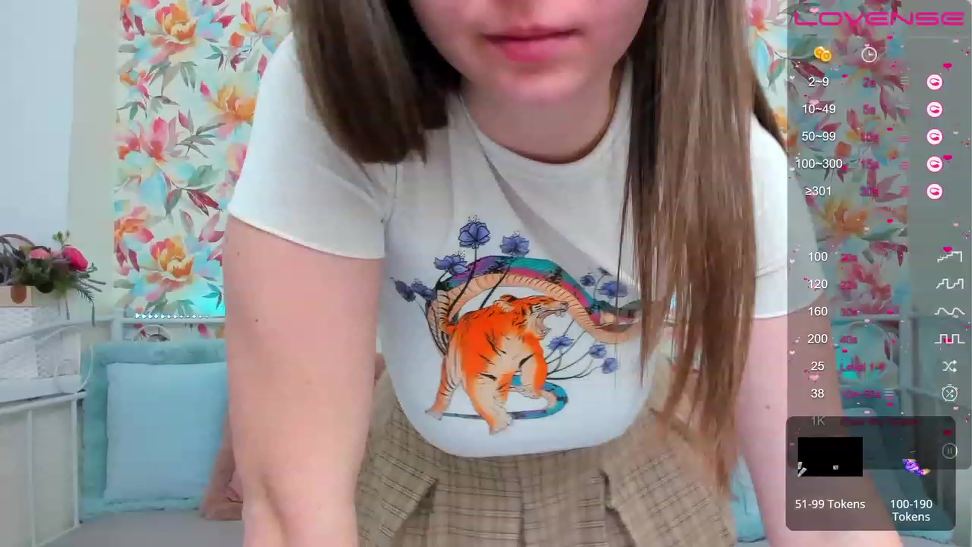 Gallery image thumbnail from ElsaJones's myfreecams stream on, 03/02/2023, 15:02 image 19 of 20