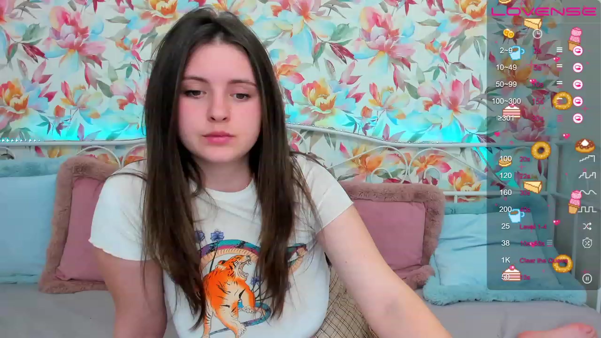 Gallery image thumbnail from ElsaJones's myfreecams stream on, 03/02/2023, 16:03 image 12 of 20