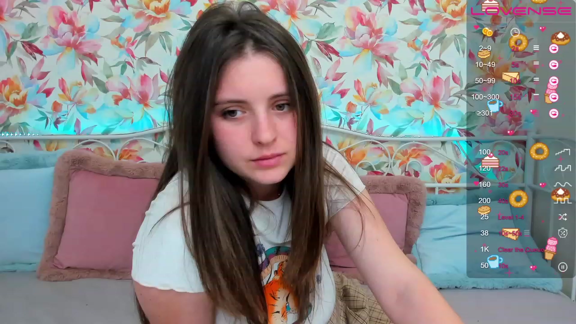 Gallery image thumbnail from ElsaJones's myfreecams stream on, 03/02/2023, 16:03 image 11 of 20