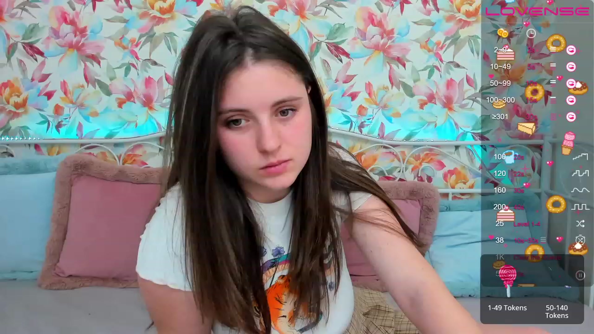 Gallery image thumbnail from ElsaJones's myfreecams stream on, 03/02/2023, 16:03 image 16 of 20