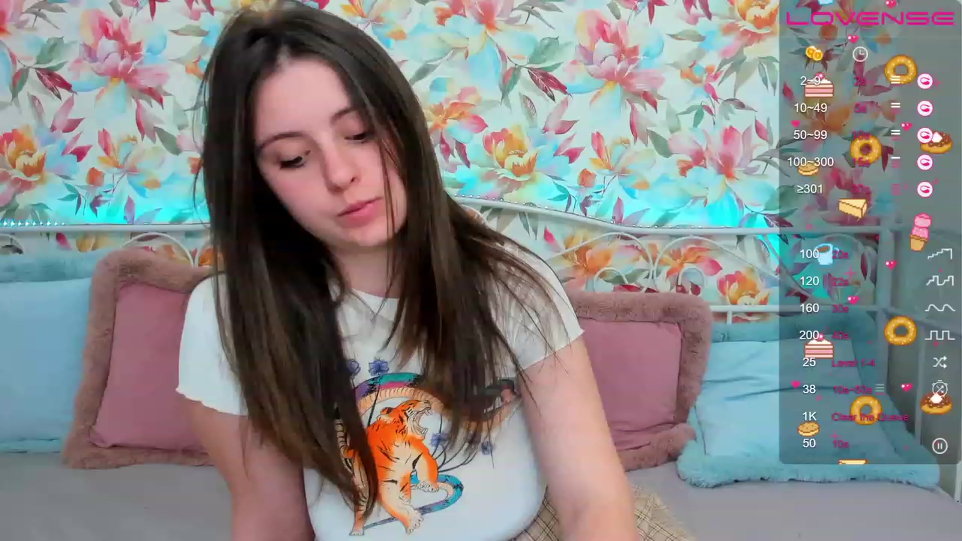 Gallery image thumbnail from ElsaJones's myfreecams stream on, 03/02/2023, 16:03 image 10 of 20