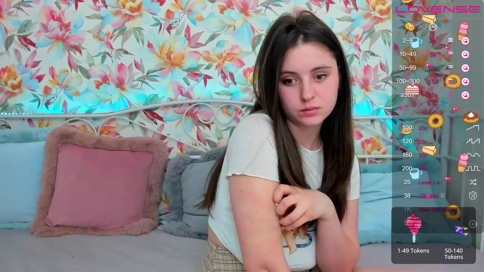 Gallery image thumbnail from ElsaJones's myfreecams stream on, 03/02/2023, 16:03 image 18 of 20