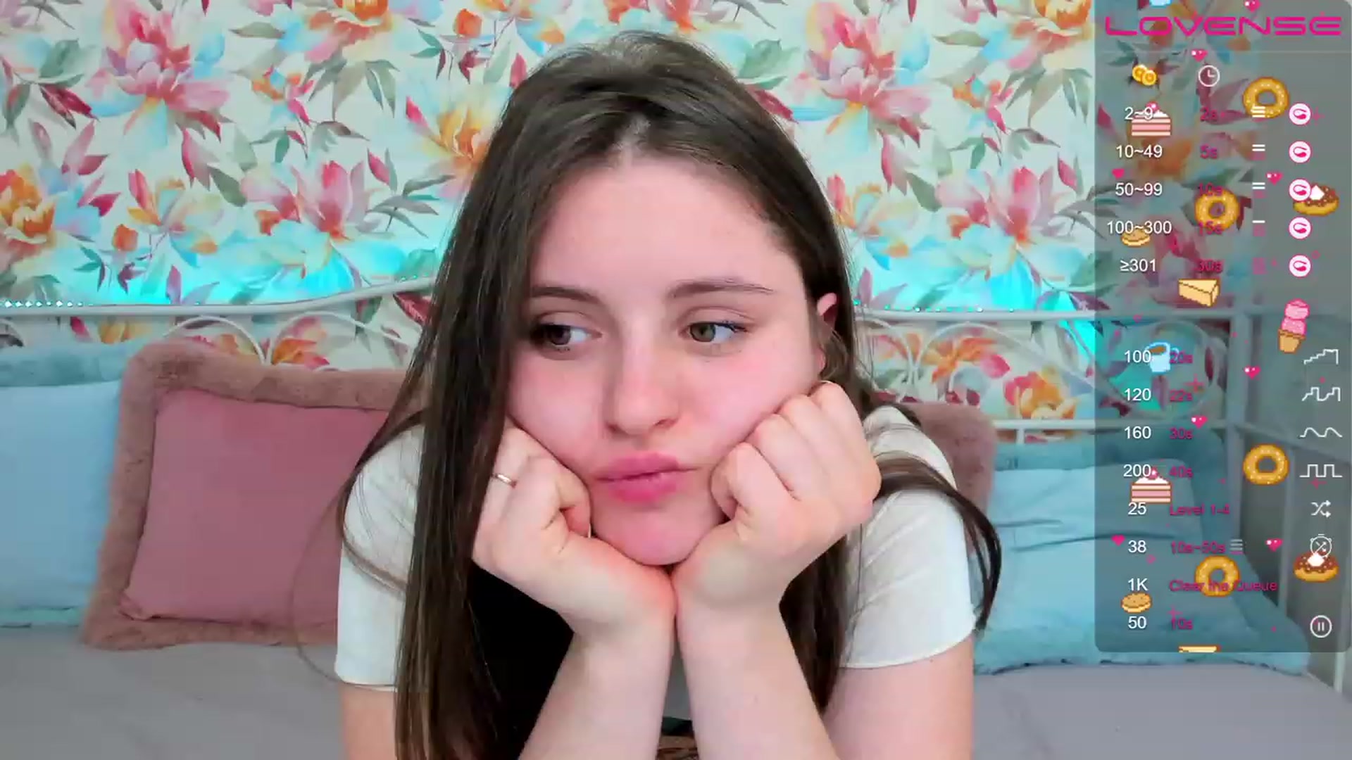Gallery image thumbnail from ElsaJones's myfreecams stream on, 03/02/2023, 16:03 image 1 of 20