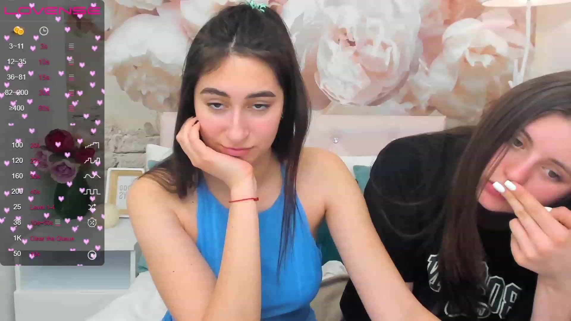 Gallery image thumbnail from ElsaJones's myfreecams stream on, 03/02/2023, 19:57 image 16 of 20