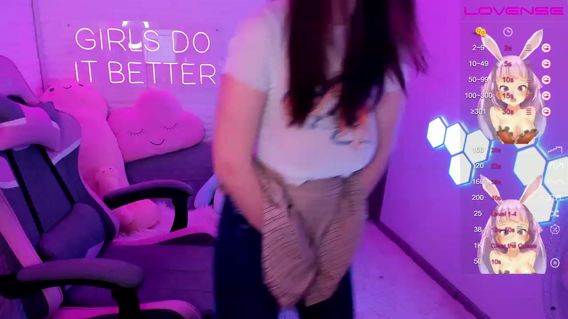 Gallery image thumbnail from ElsaJones's myfreecams stream on, 03/04/2023, 19:53 image 16 of 20