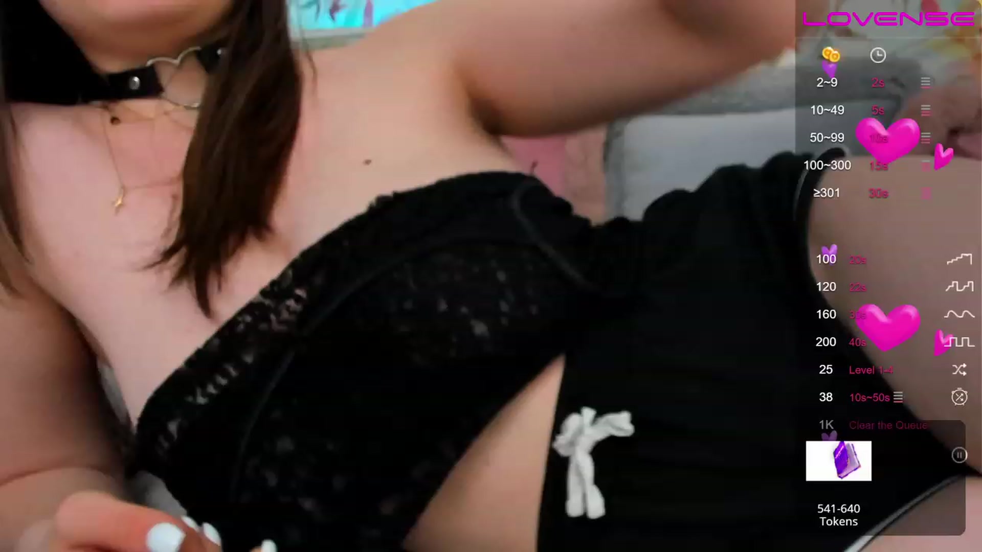 Gallery image thumbnail from ElsaJones's myfreecams stream on, 03/05/2023, 15:28 image 10 of 20