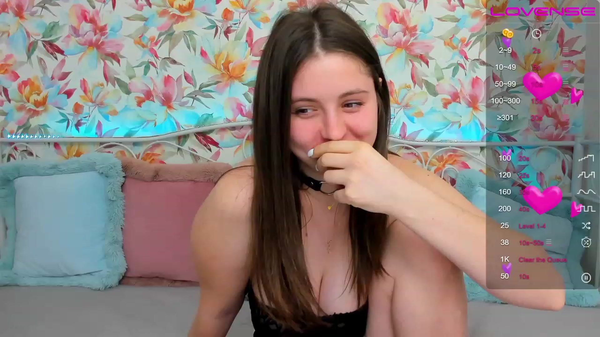 Gallery image thumbnail from ElsaJones's myfreecams stream on, 03/05/2023, 15:28 image 6 of 20