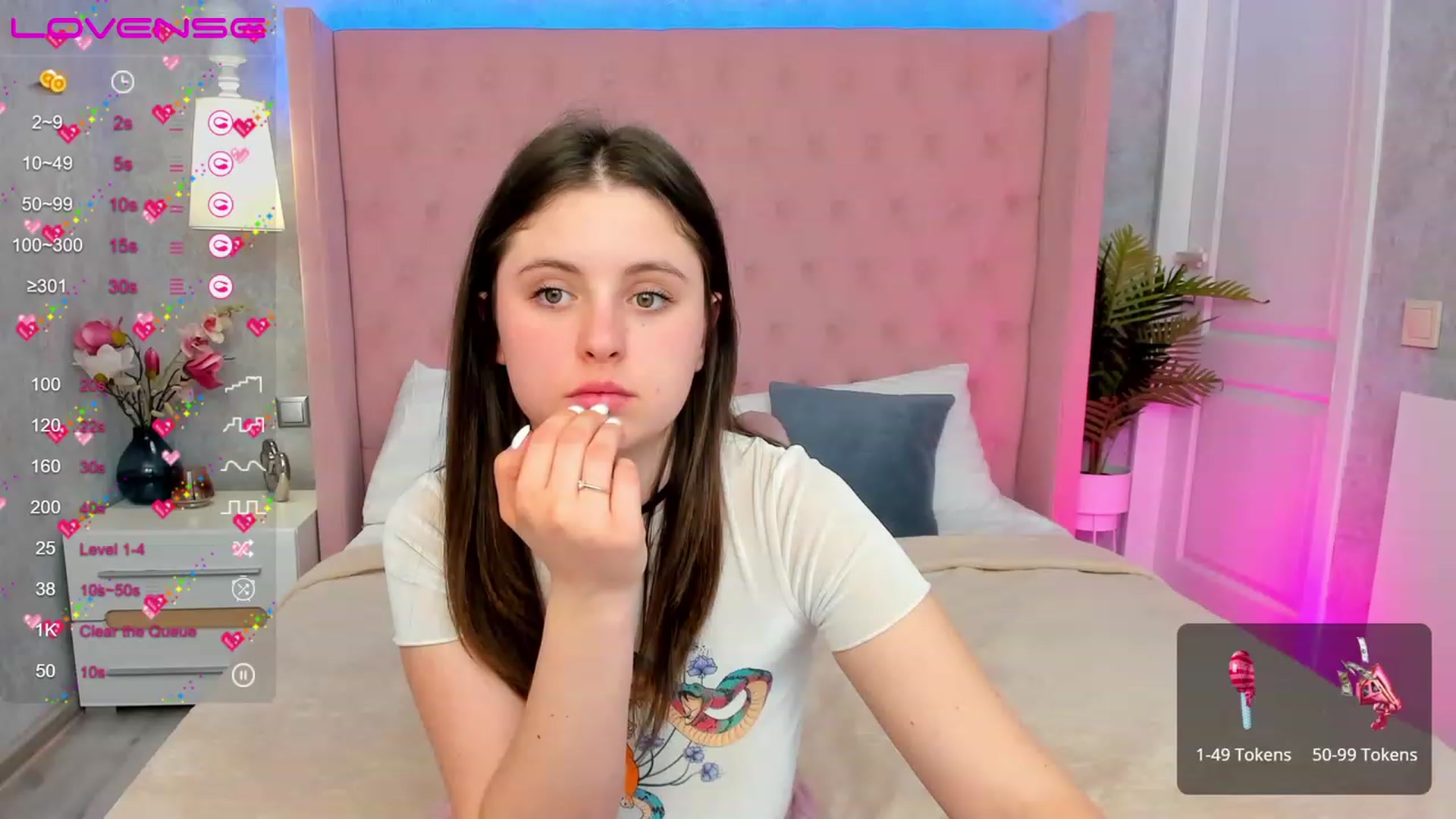 Gallery image thumbnail from ElsaJones's myfreecams stream on, 03/07/2023, 15:49 image 10 of 20