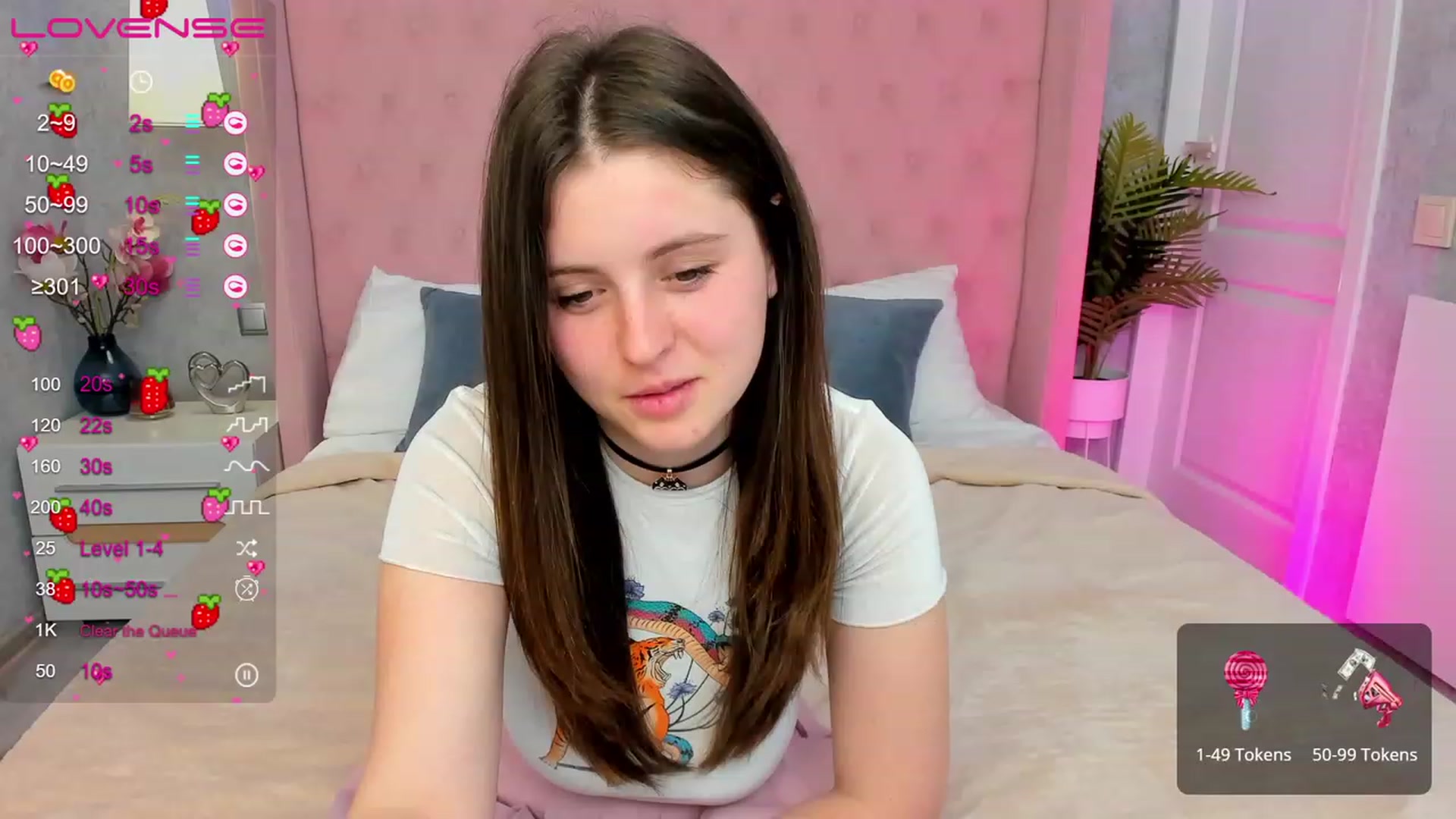 Gallery image thumbnail from ElsaJones's myfreecams stream on, 03/07/2023, 18:50 image 15 of 20