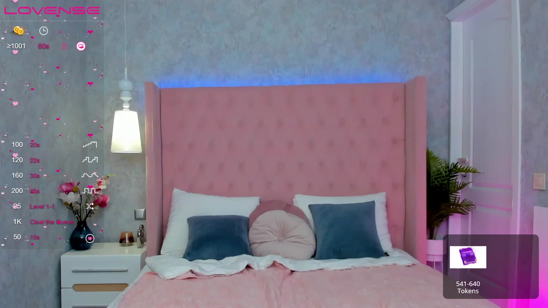 Gallery image thumbnail from ElsaJones's myfreecams stream on, 03/12/2023, 07:59 image 18 of 20