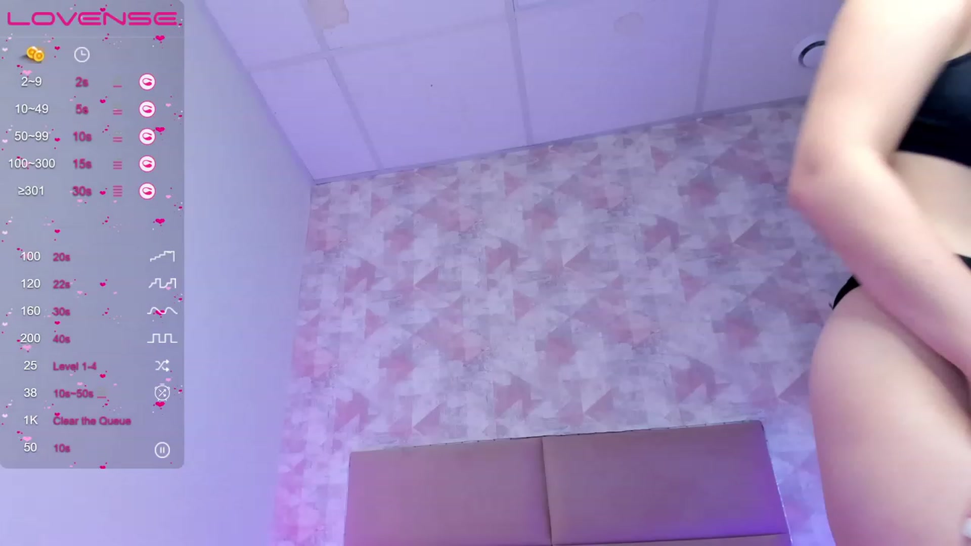 Gallery image thumbnail from ElsaJones's myfreecams stream on, 03/13/2023, 07:07 image 16 of 20
