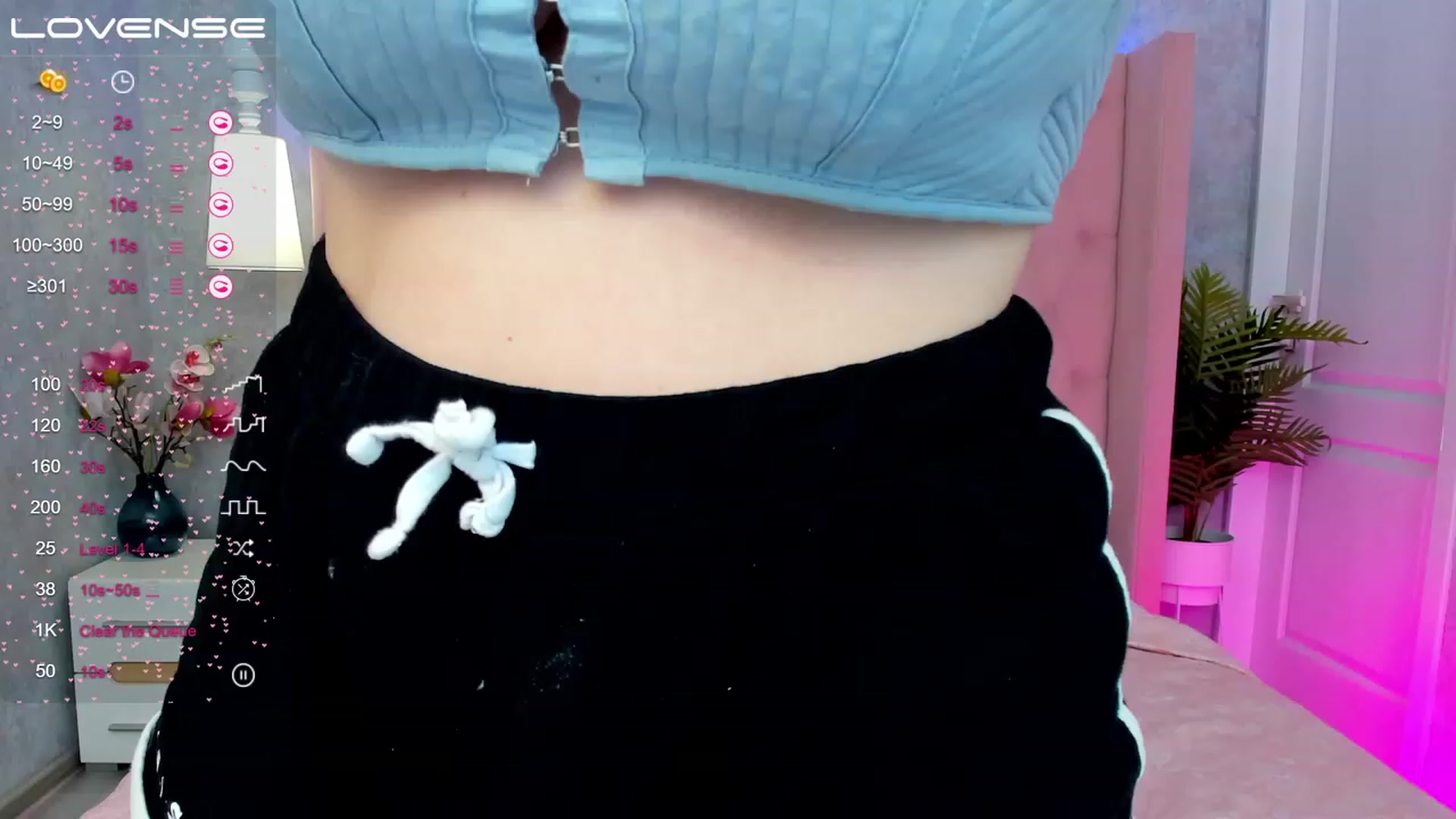 Gallery image thumbnail from ElsaJones's myfreecams stream on, 03/14/2023, 17:29 image 10 of 20