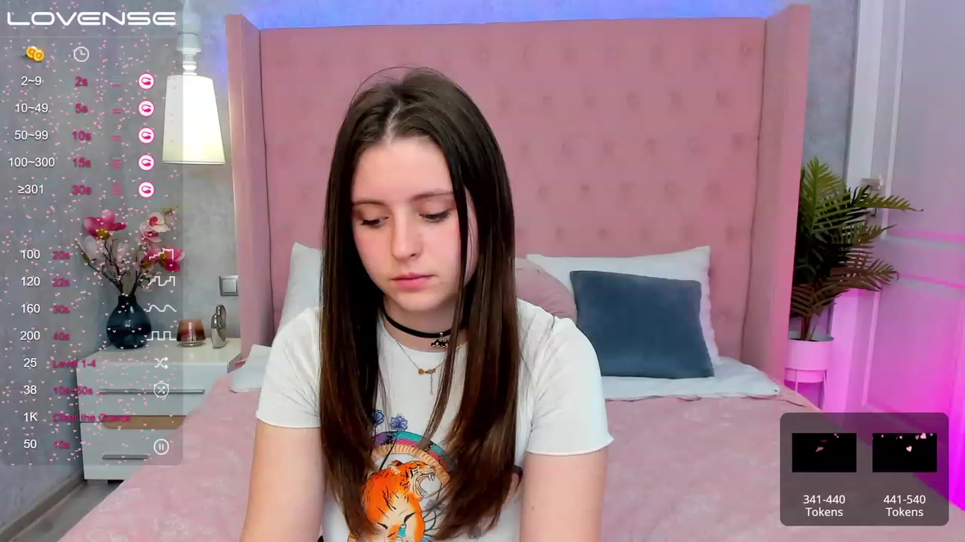 Gallery image thumbnail from ElsaJones's myfreecams stream on, 03/14/2023, 20:03 image 7 of 20