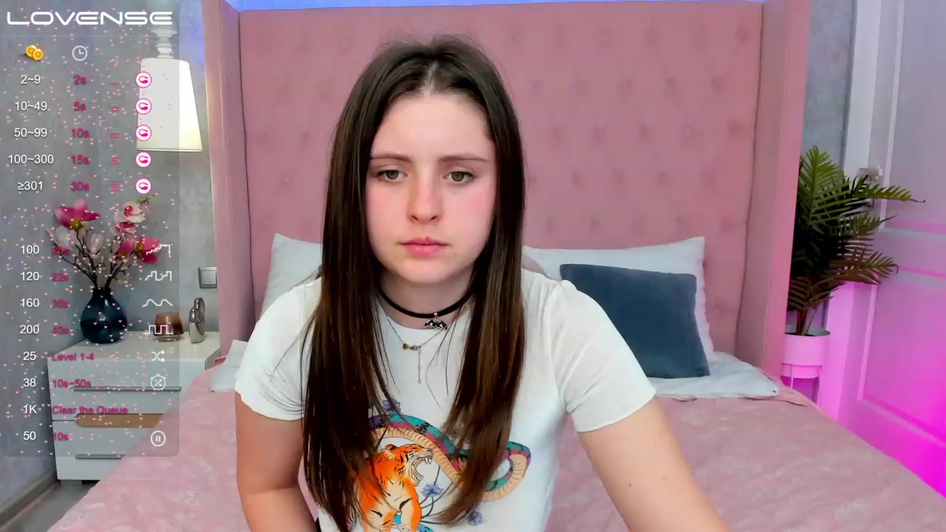 Gallery image thumbnail from ElsaJones's myfreecams stream on, 03/14/2023, 20:03 image 10 of 20