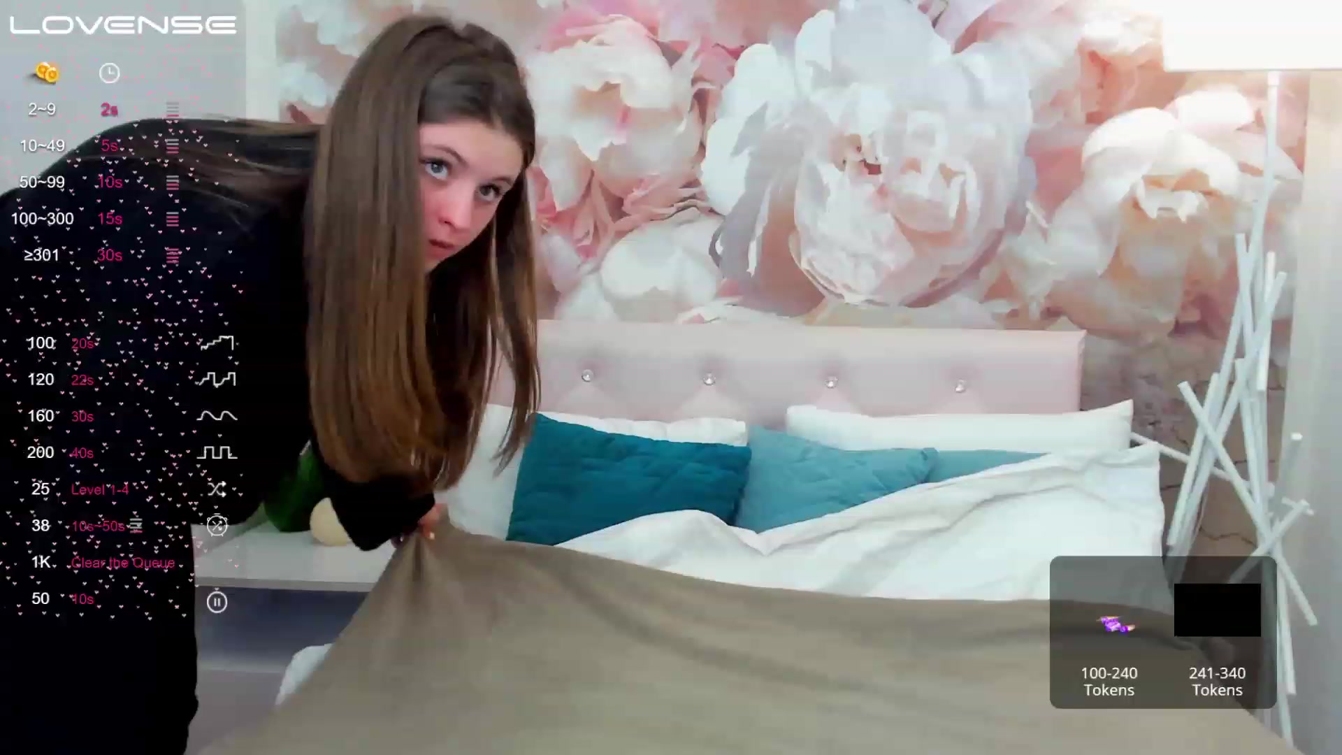 Gallery image thumbnail from ElsaJones's myfreecams stream on, 03/15/2023, 20:01 image 20 of 20