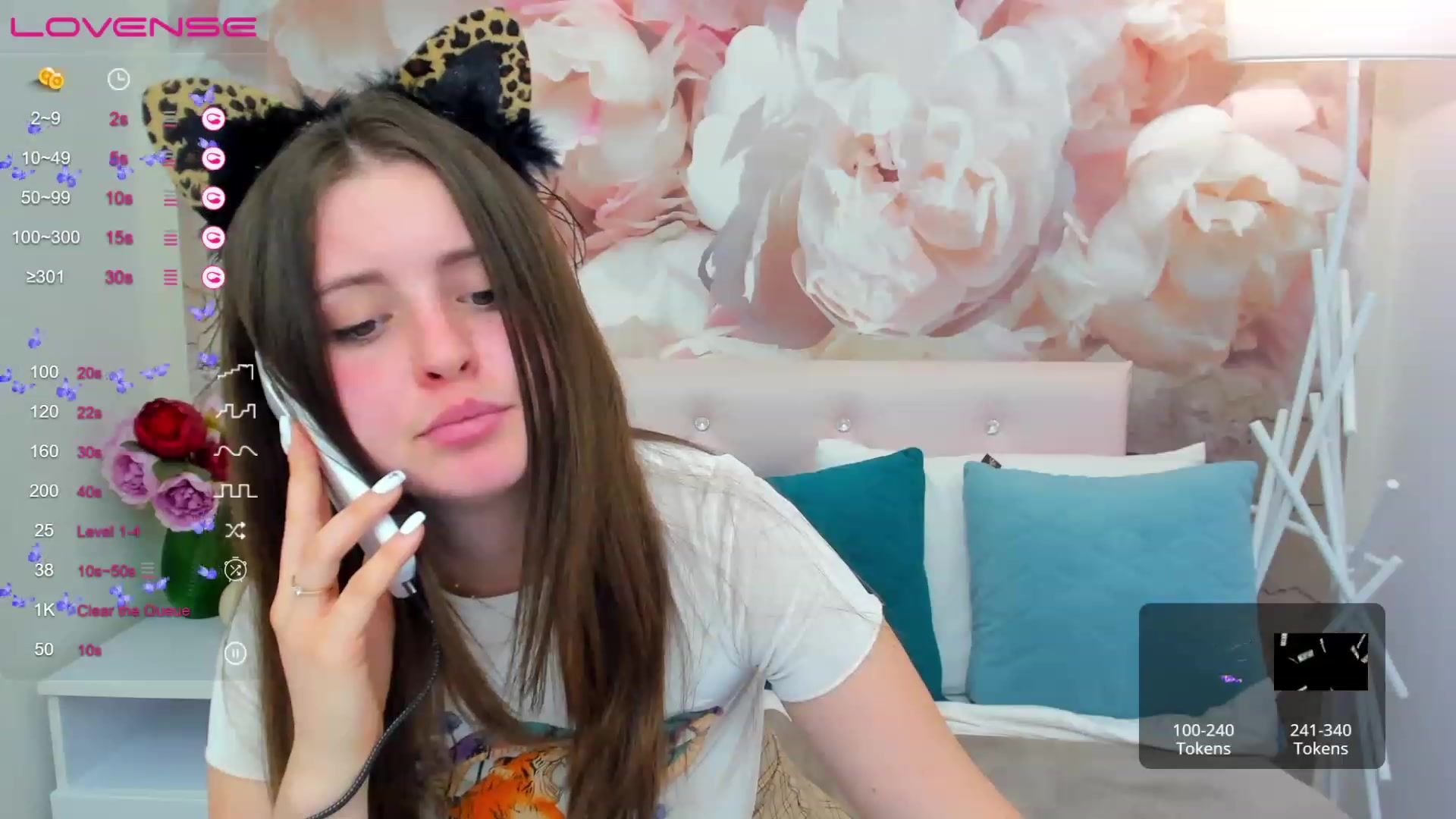 Gallery image thumbnail from ElsaJones's myfreecams stream on, 03/16/2023, 15:04 image 8 of 20