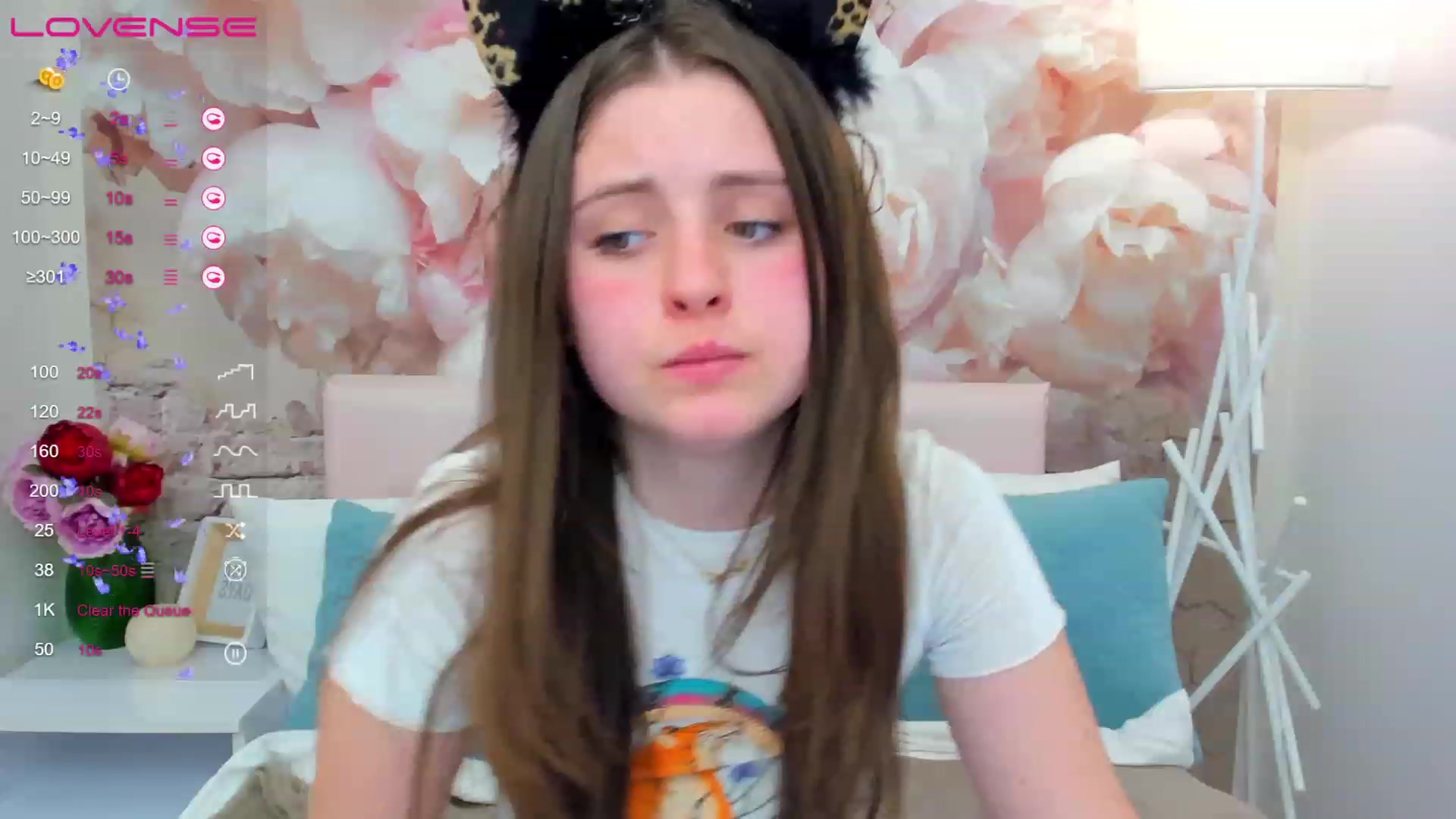 Gallery image thumbnail from ElsaJones's myfreecams stream on, 03/16/2023, 15:04 image 12 of 20