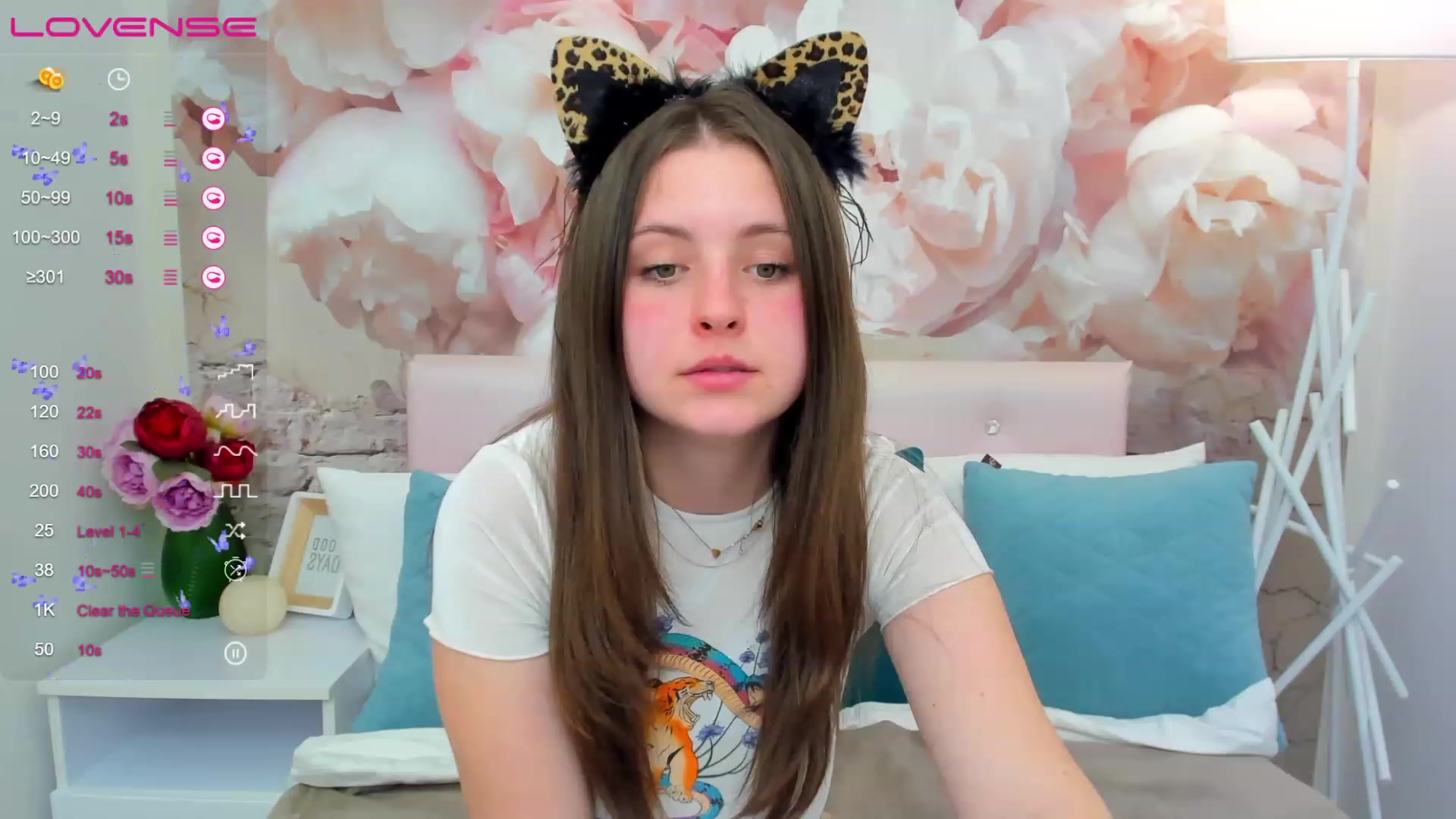 Gallery image thumbnail from ElsaJones's myfreecams stream on, 03/16/2023, 15:04 image 9 of 20