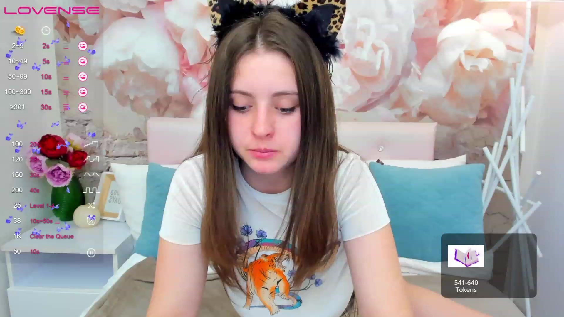 Gallery image thumbnail from ElsaJones's myfreecams stream on, 03/16/2023, 16:36 image 7 of 20