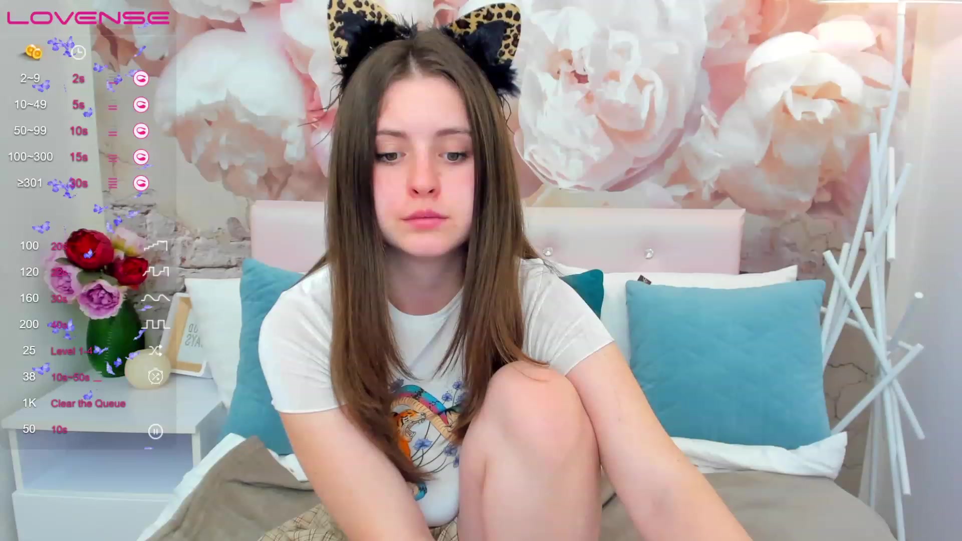 Gallery image thumbnail from ElsaJones's myfreecams stream on, 03/16/2023, 16:36 image 11 of 20