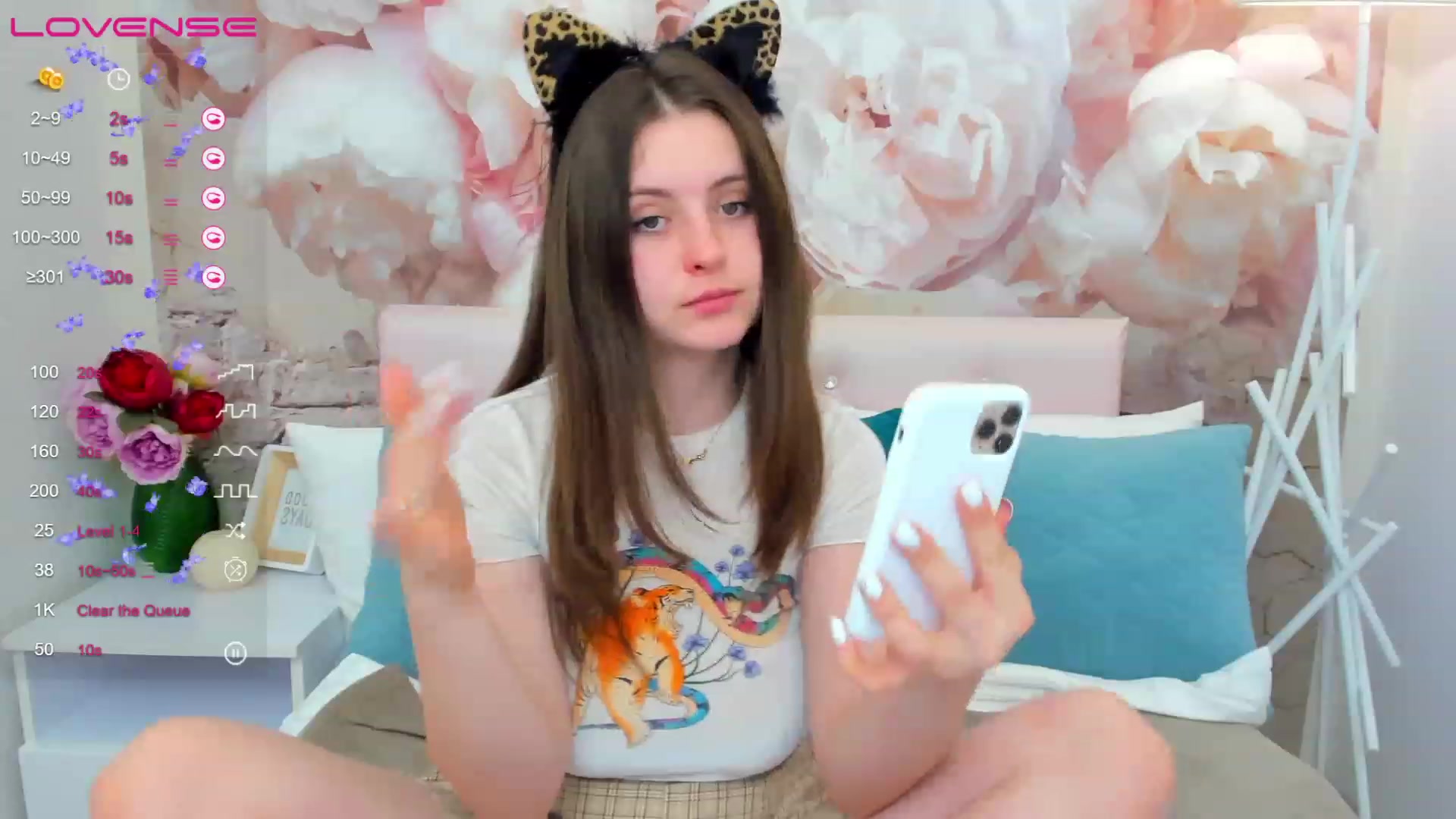 Gallery image thumbnail from ElsaJones's myfreecams stream on, 03/16/2023, 16:36 image 4 of 20