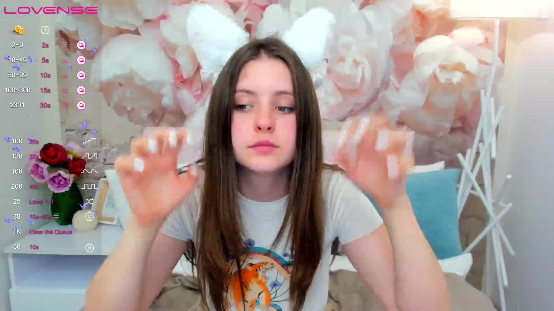Gallery image thumbnail from ElsaJones's myfreecams stream on, 03/16/2023, 17:48 image 8 of 20