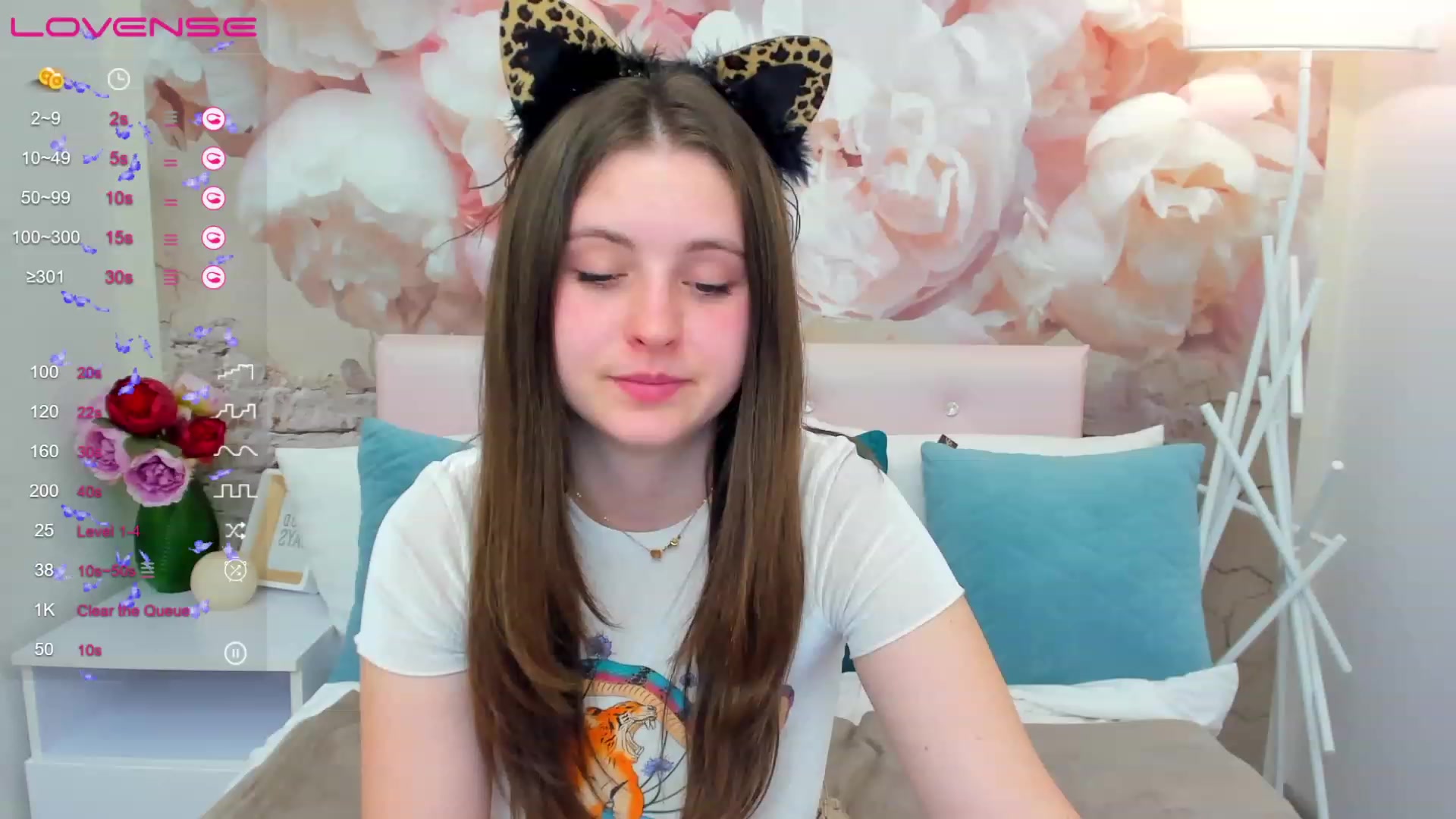 Gallery image thumbnail from ElsaJones's myfreecams stream on, 03/16/2023, 17:48 image 3 of 20