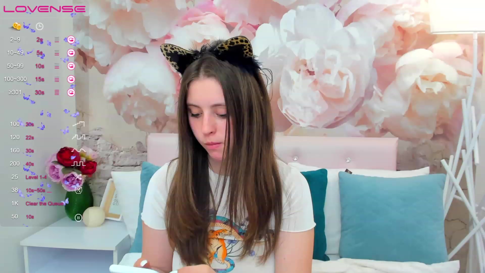 Gallery image thumbnail from ElsaJones's myfreecams stream on, 03/16/2023, 17:48 image 16 of 20