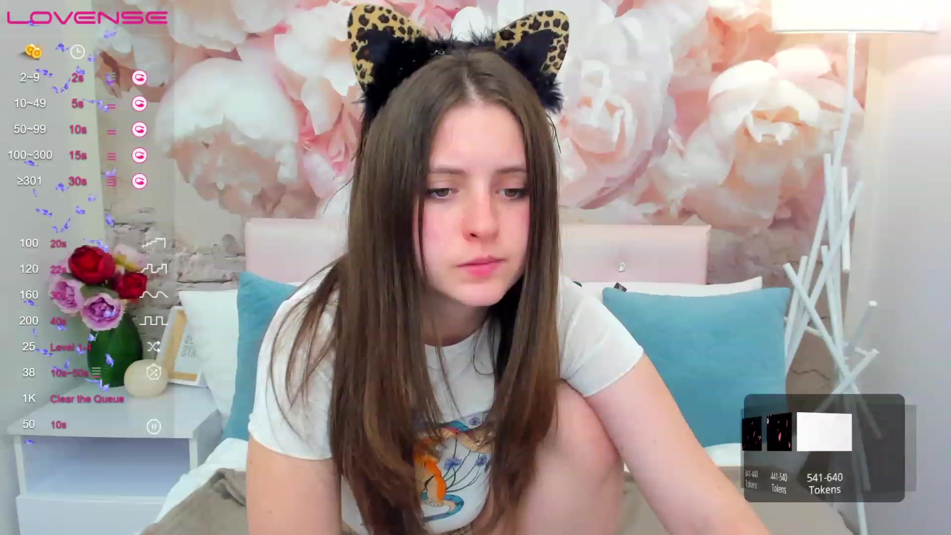 Gallery image thumbnail from ElsaJones's myfreecams stream on, 03/16/2023, 17:48 image 10 of 20
