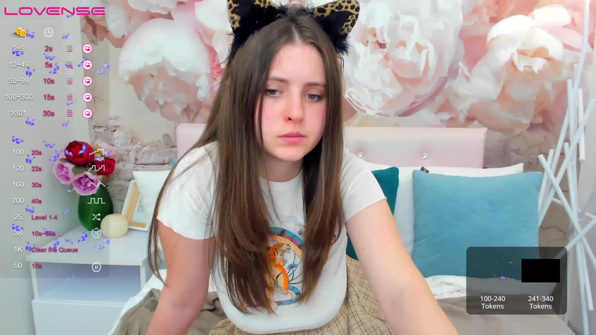 Gallery image thumbnail from ElsaJones's myfreecams stream on, 03/16/2023, 17:48 image 12 of 20