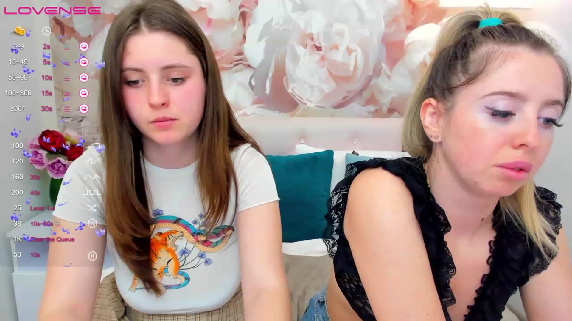 Gallery image thumbnail from ElsaJones's myfreecams stream on, 03/16/2023, 20:02 image 10 of 20