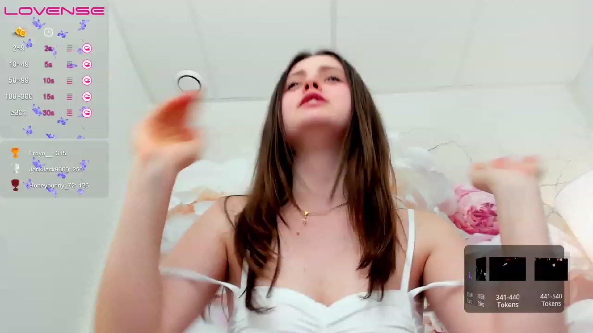 Gallery image thumbnail from ElsaJones's myfreecams stream on, 03/17/2023, 19:35 image 16 of 20