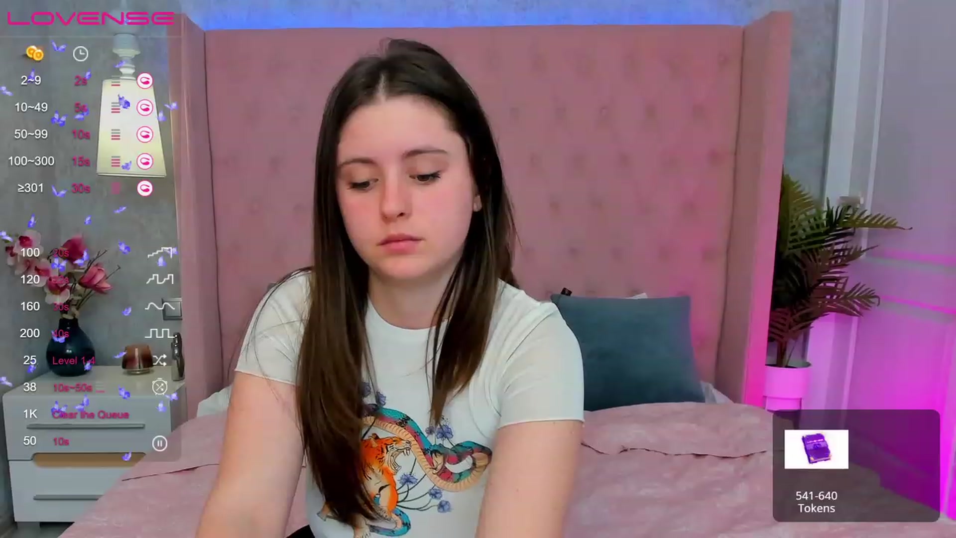 Gallery image thumbnail from ElsaJones's myfreecams stream on, 03/18/2023, 09:23 image 14 of 20