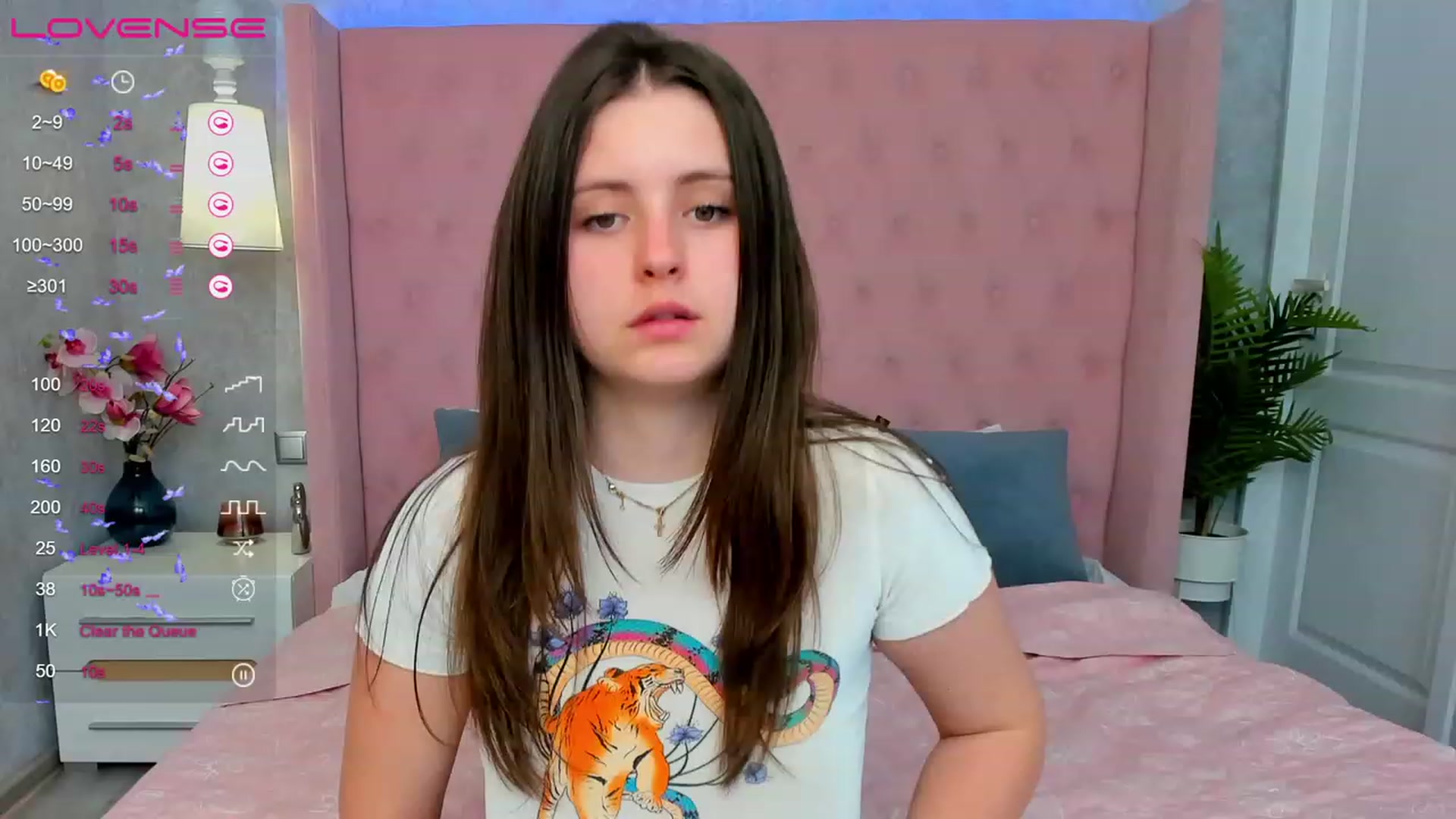 Gallery image thumbnail from ElsaJones's myfreecams stream on, 03/18/2023, 11:14 image 5 of 20