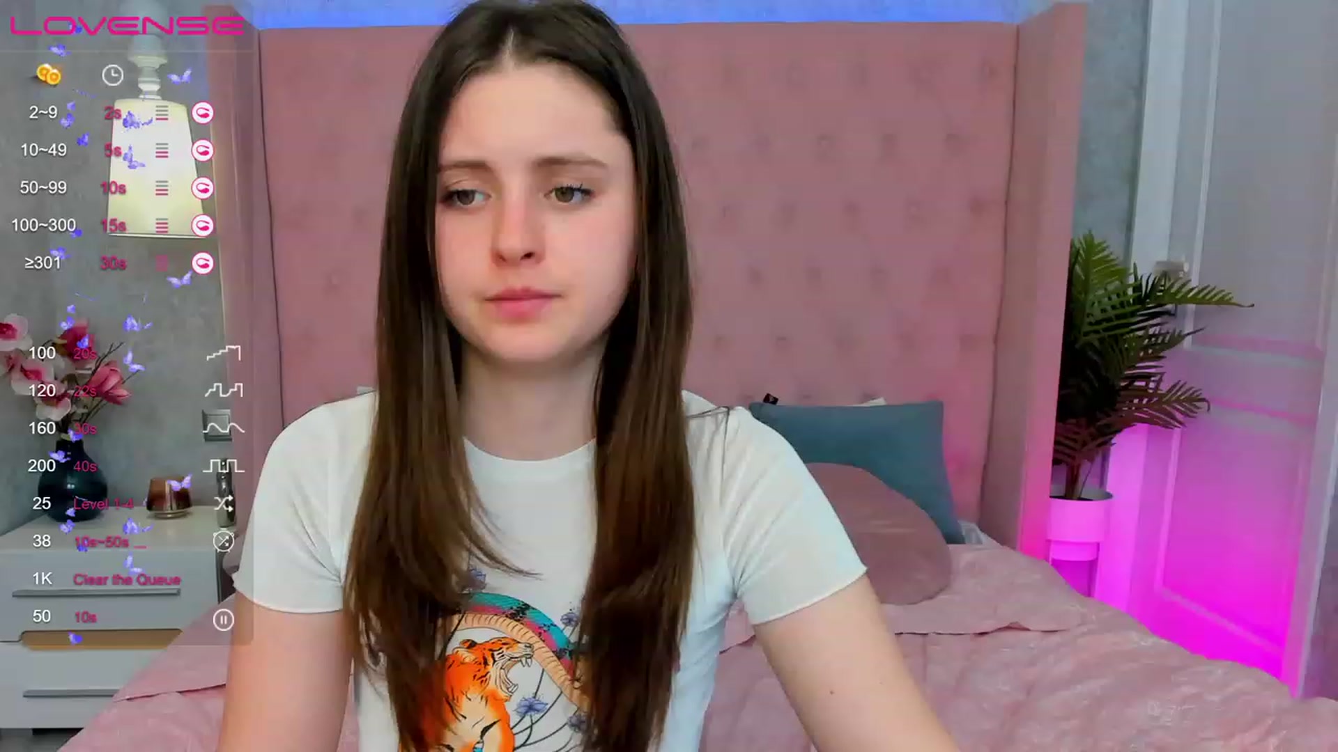 Gallery image thumbnail from ElsaJones's myfreecams stream on, 03/18/2023, 11:52 image 1 of 20