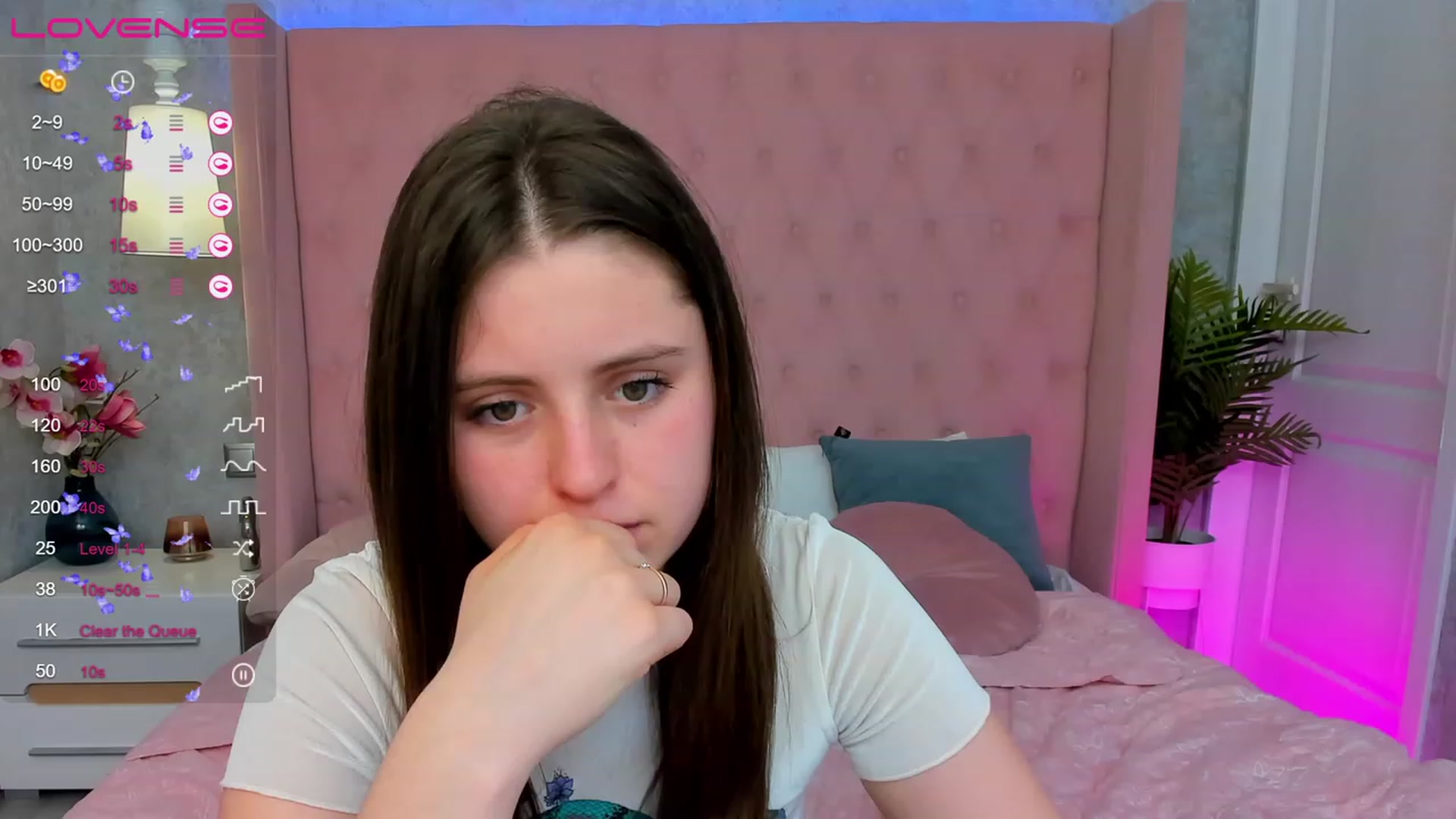 Gallery image thumbnail from ElsaJones's myfreecams stream on, 03/18/2023, 11:52 image 12 of 20