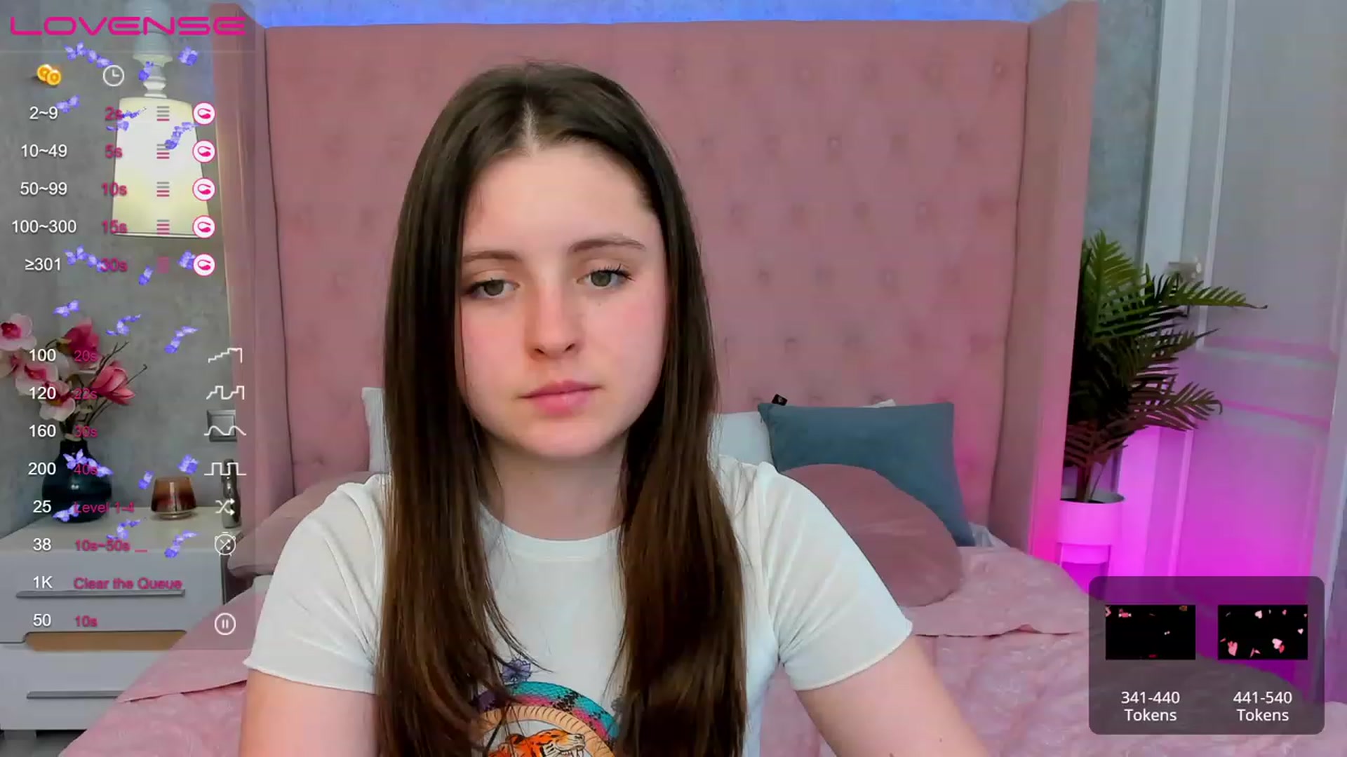 Gallery image thumbnail from ElsaJones's myfreecams stream on, 03/18/2023, 11:52 image 11 of 20