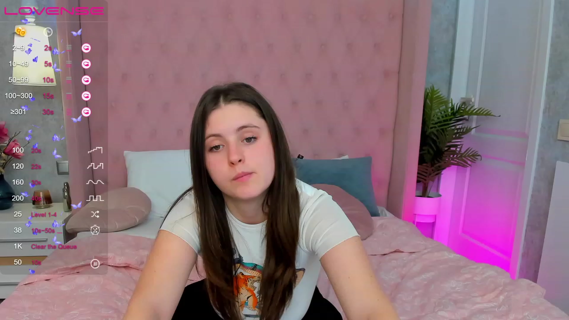 Gallery image thumbnail from ElsaJones's myfreecams stream on, 03/18/2023, 11:52 image 19 of 20