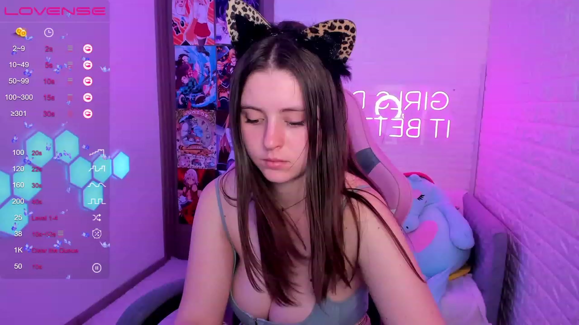 Gallery image thumbnail from ElsaJones's myfreecams stream on, 03/19/2023, 09:01 image 10 of 20