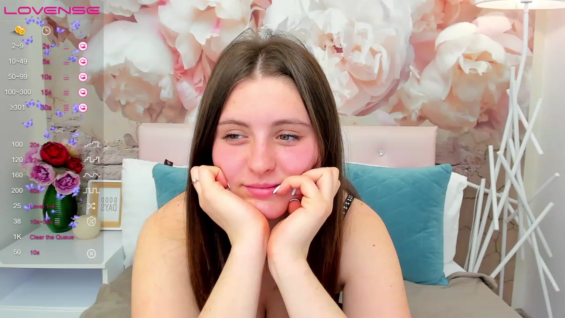 Gallery image thumbnail from ElsaJones's myfreecams stream on, 03/20/2023, 16:06 image 3 of 20