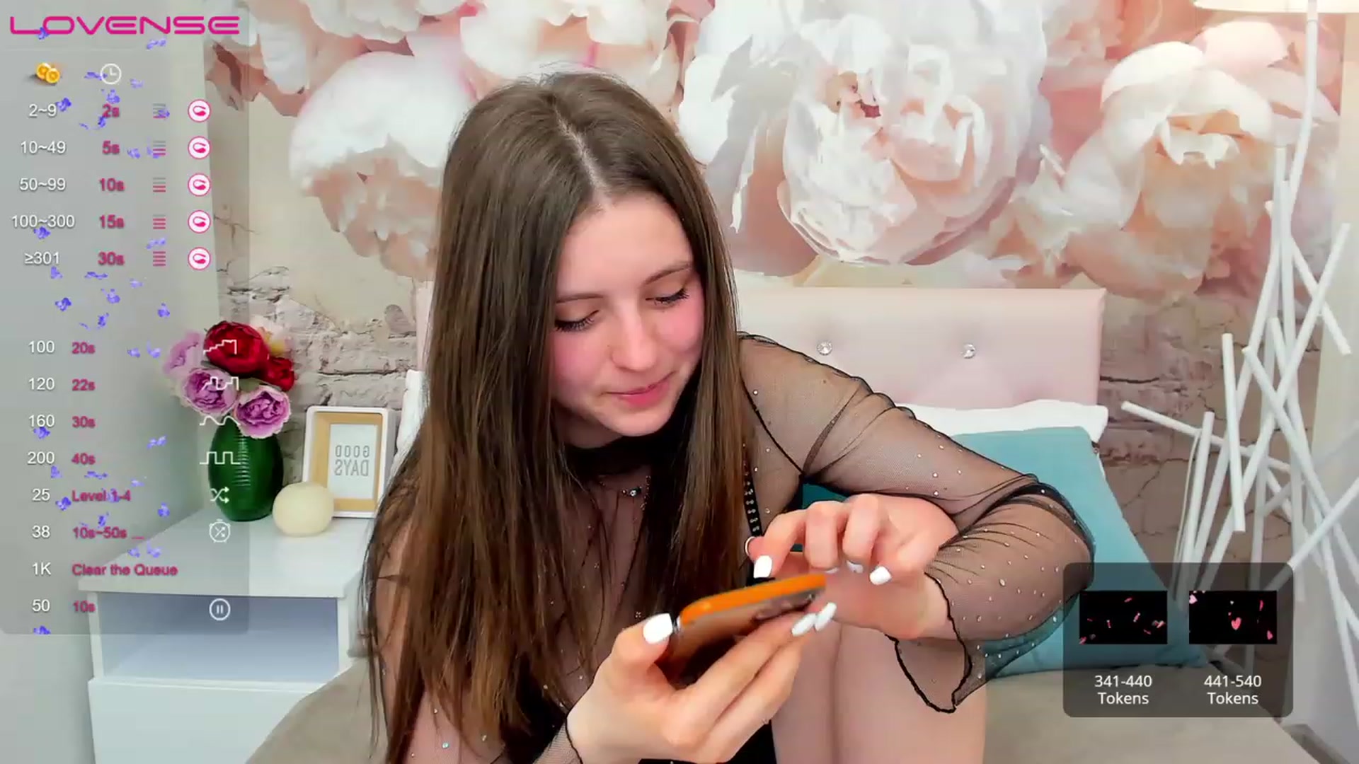 Gallery image thumbnail from ElsaJones's myfreecams stream on, 03/20/2023, 18:40 image 8 of 20