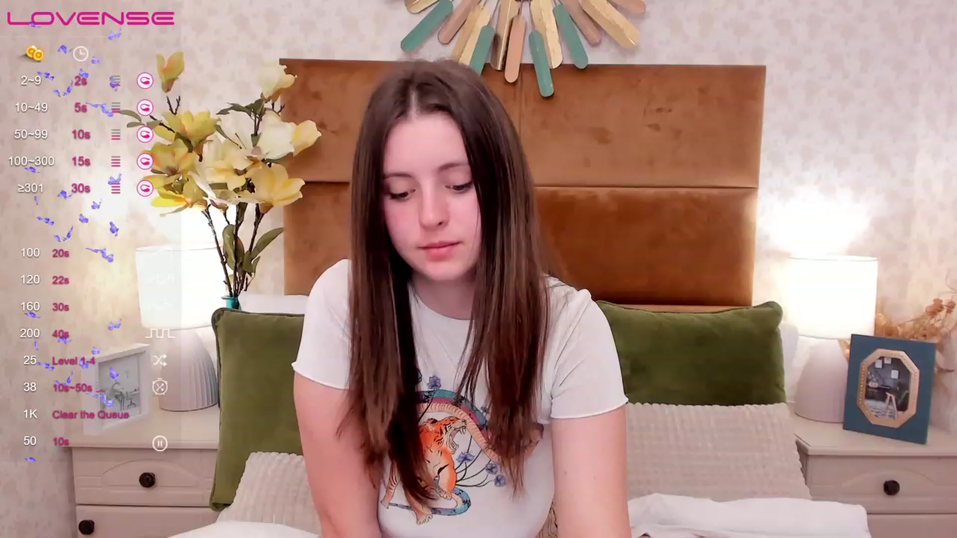 Gallery image thumbnail from ElsaJones's myfreecams stream on, 03/21/2023, 13:58 image 10 of 20