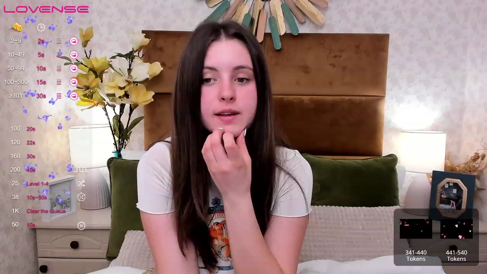 Gallery image thumbnail from ElsaJones's myfreecams stream on, 03/21/2023, 13:58 image 3 of 20