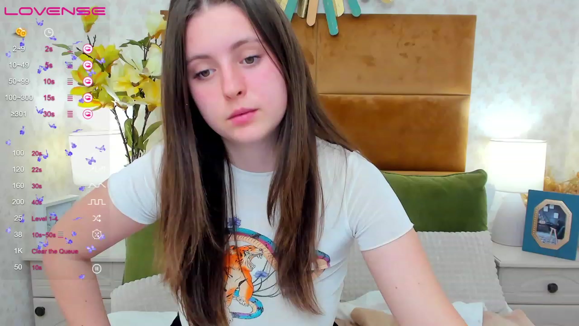 Gallery image thumbnail from ElsaJones's myfreecams stream on, 03/21/2023, 15:21 image 3 of 20