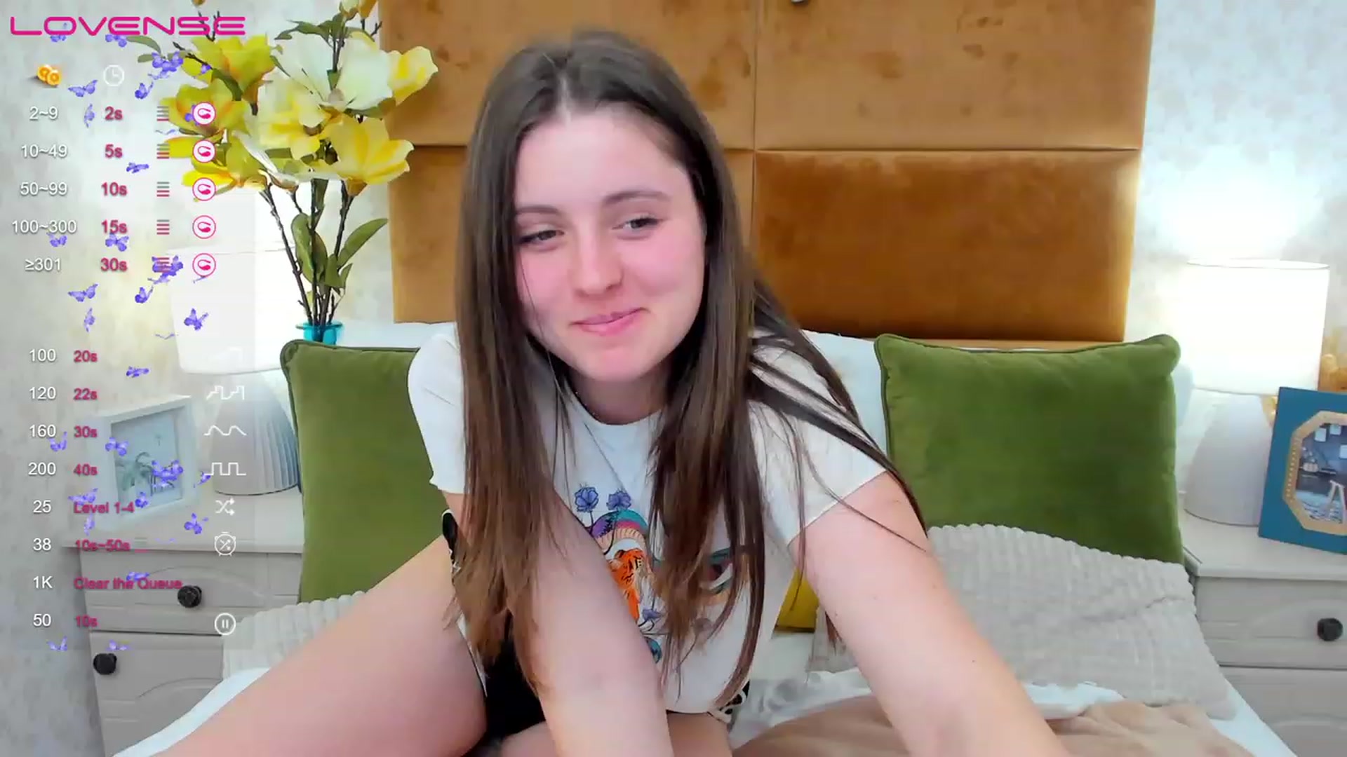 Gallery image thumbnail from ElsaJones's myfreecams stream on, 03/21/2023, 15:33 image 20 of 20