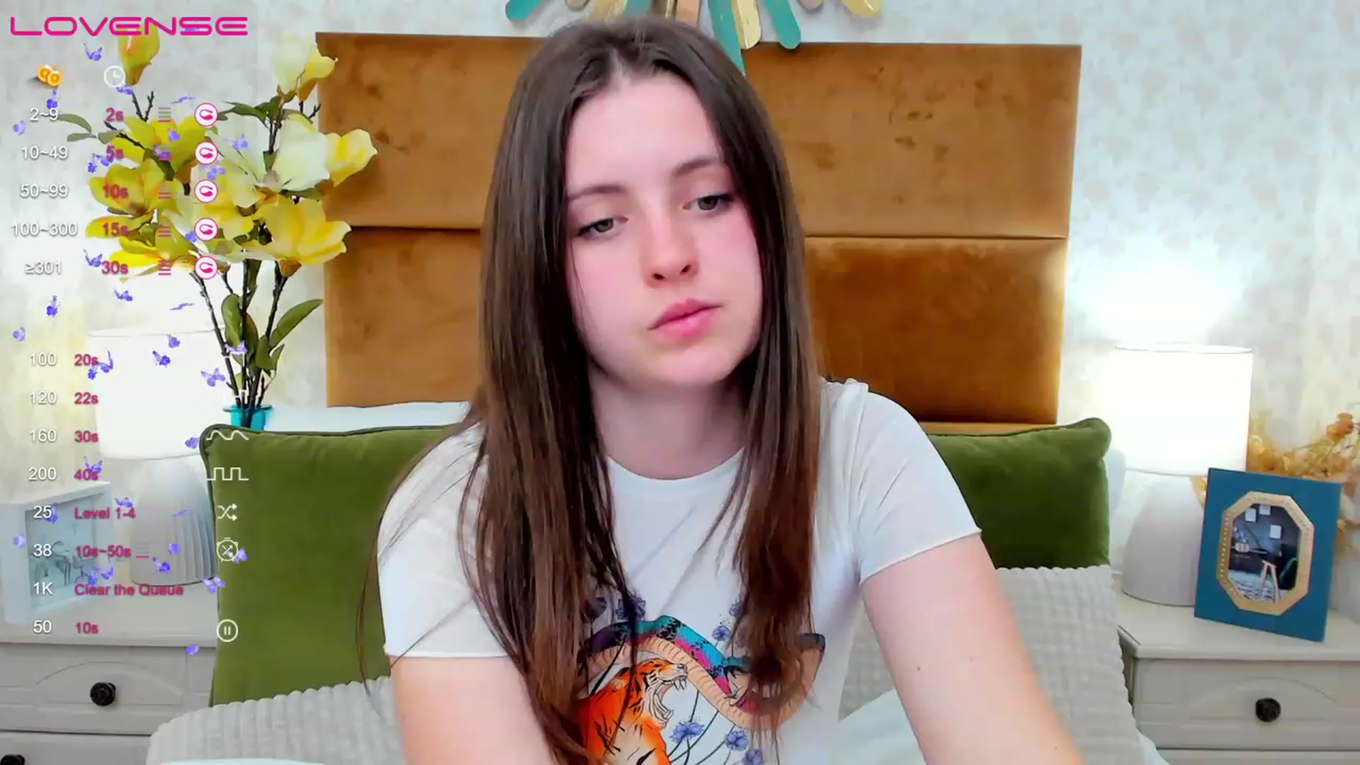 Gallery image thumbnail from ElsaJones's myfreecams stream on, 03/21/2023, 15:33 image 3 of 20