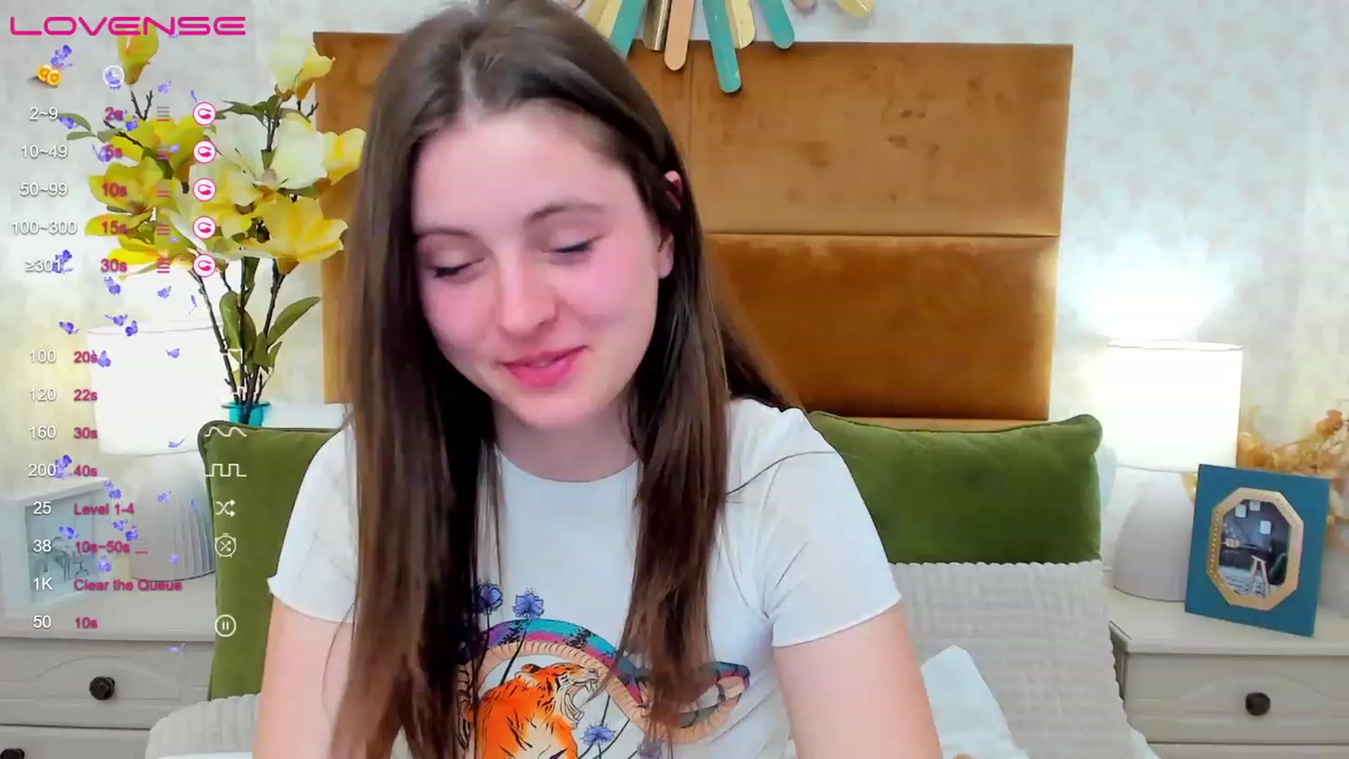 Gallery image thumbnail from ElsaJones's myfreecams stream on, 03/21/2023, 15:33 image 11 of 20