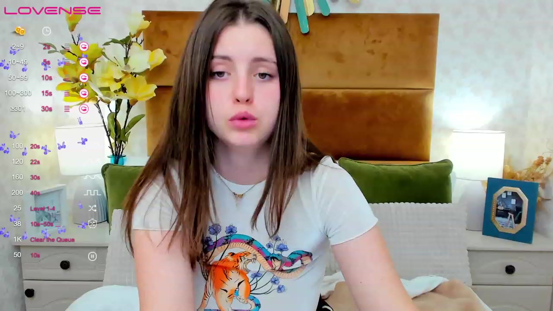 Gallery image thumbnail from ElsaJones's myfreecams stream on, 03/21/2023, 17:01 image 4 of 20