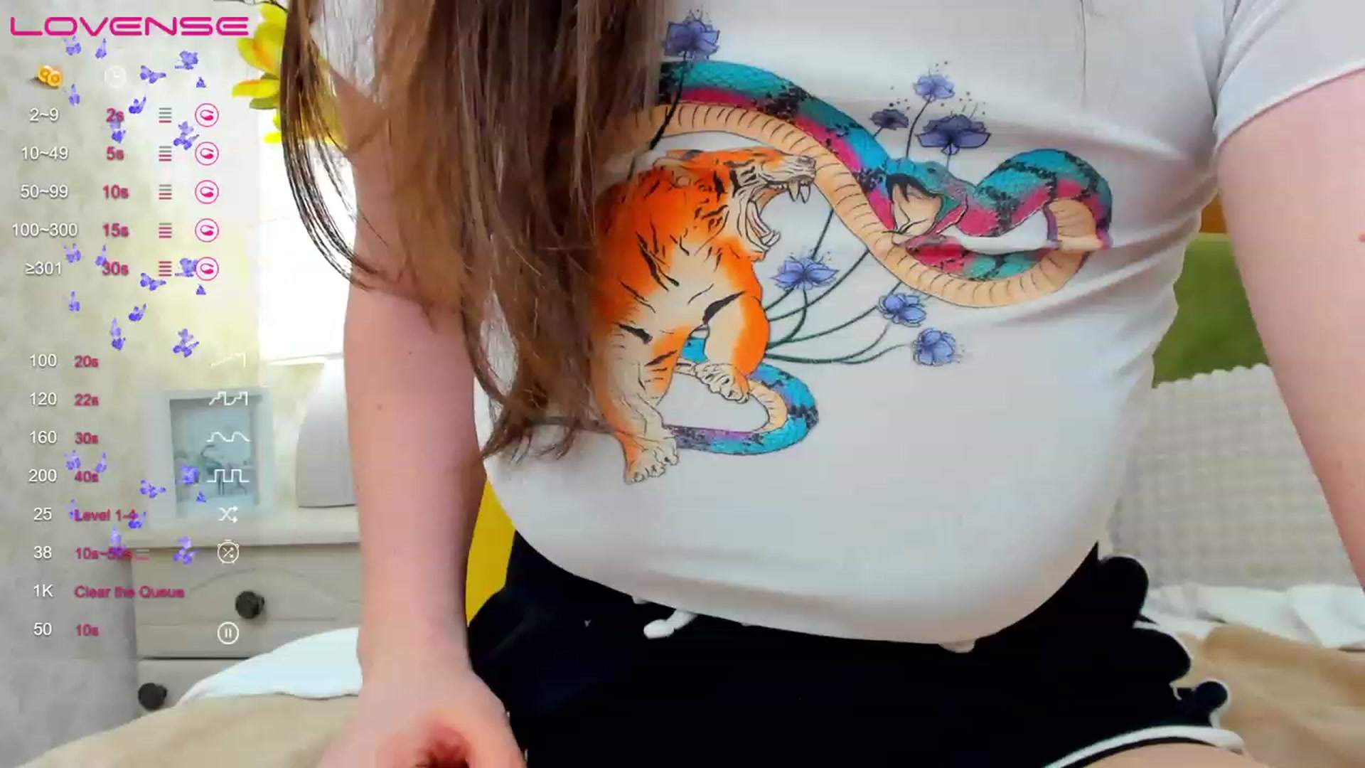 Gallery image thumbnail from ElsaJones's myfreecams stream on, 03/21/2023, 17:43 image 1 of 20